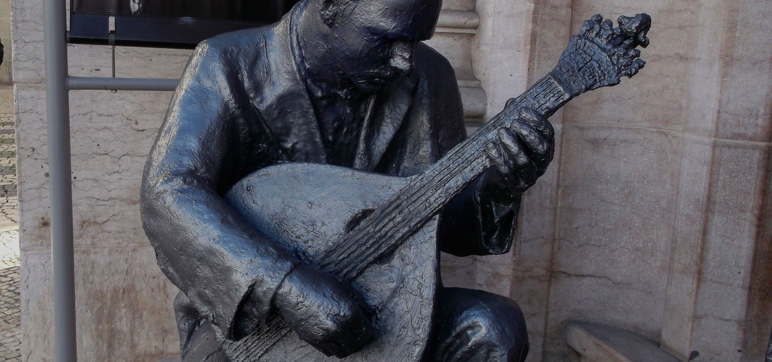 Dinner and a Fado Show in Lisboa