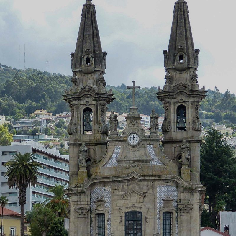 Private Guided Day Trip to Braga and Guimarães